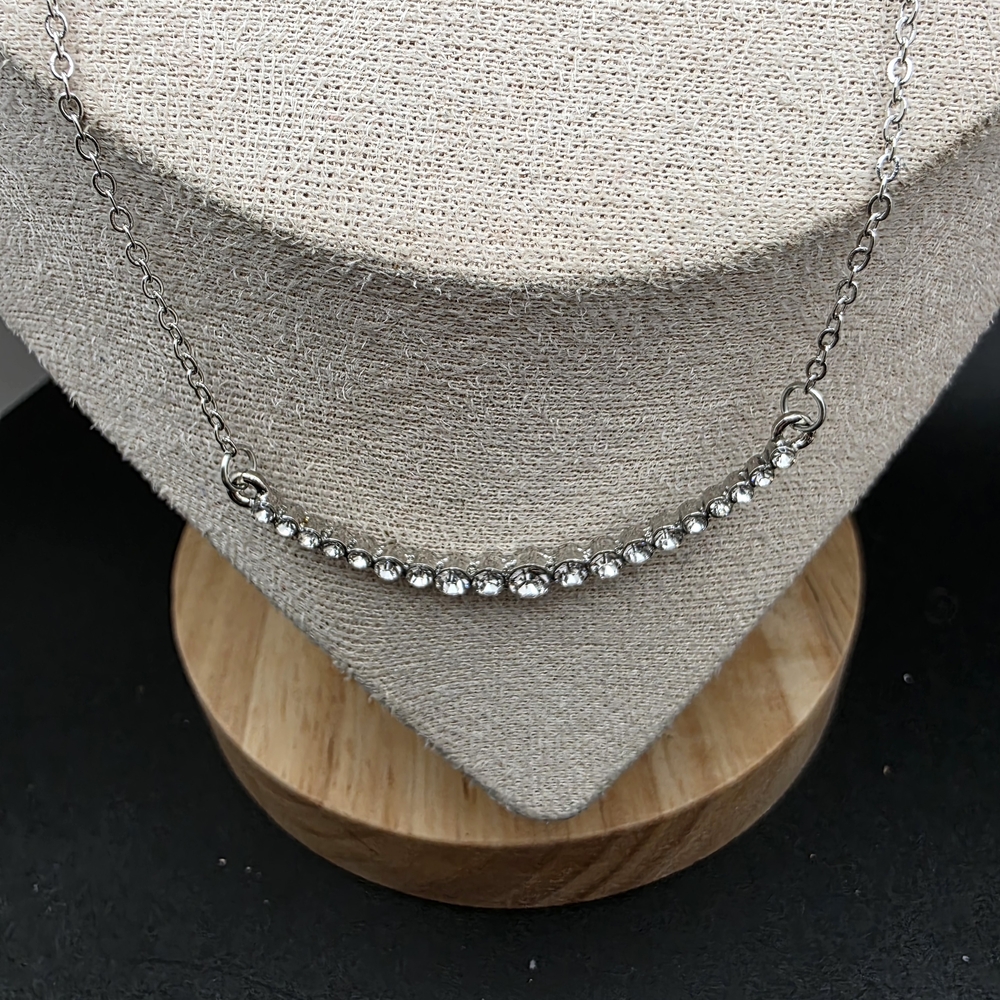 Paparazzi Silver Necklace with Clear Gems (2048)